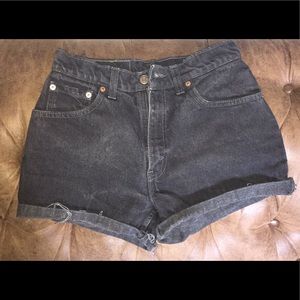 High waisted Levi shorts